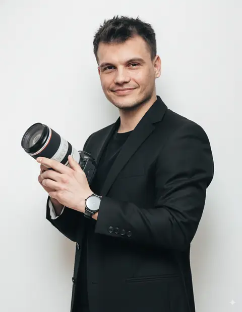 Maximilian R&ouml;der mit Kamera